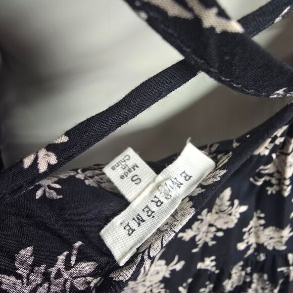 En creme small dress R8 - Picture 4 of 4